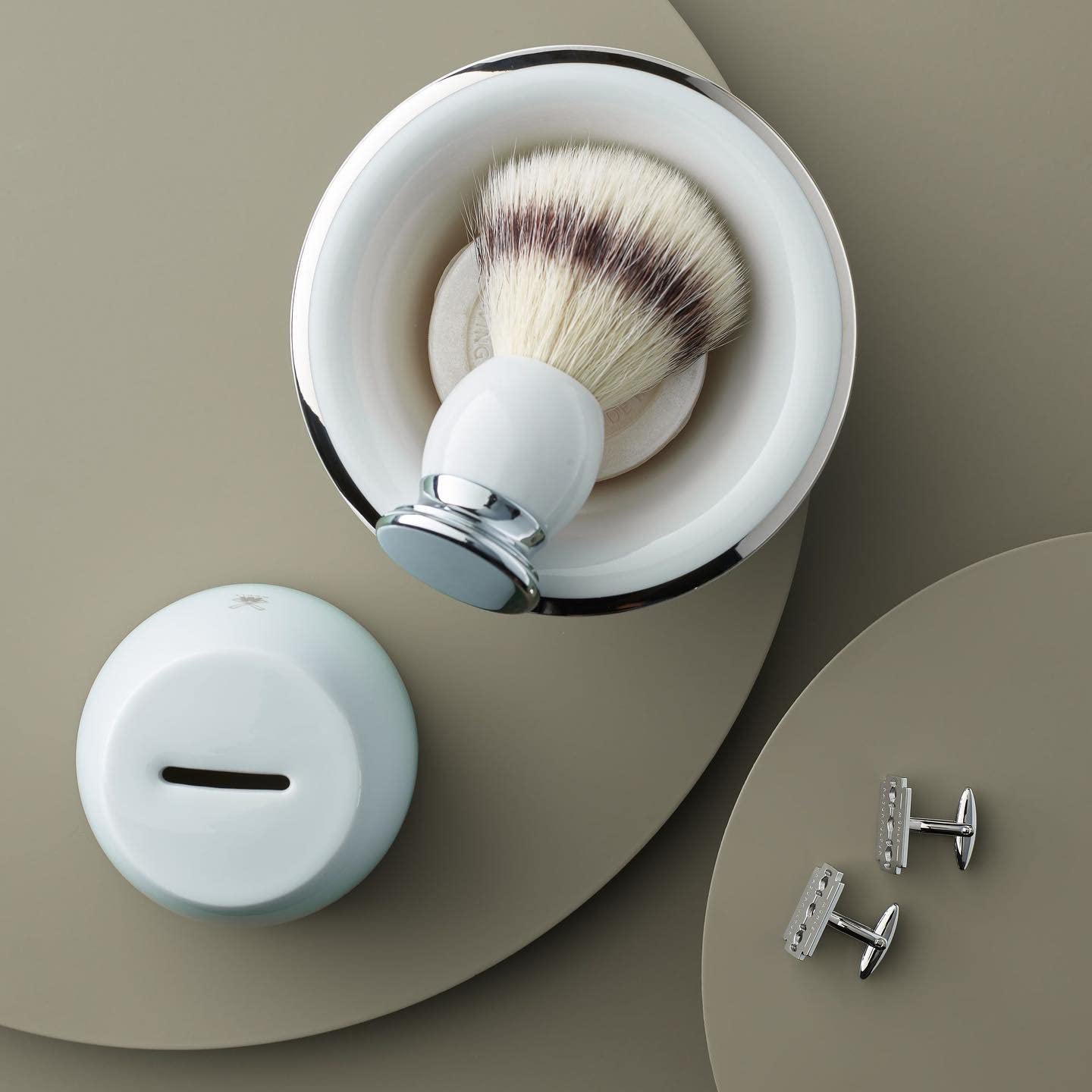 MÜHLE Porcelain Blade Bank: Elegant White Razor Blade Collector