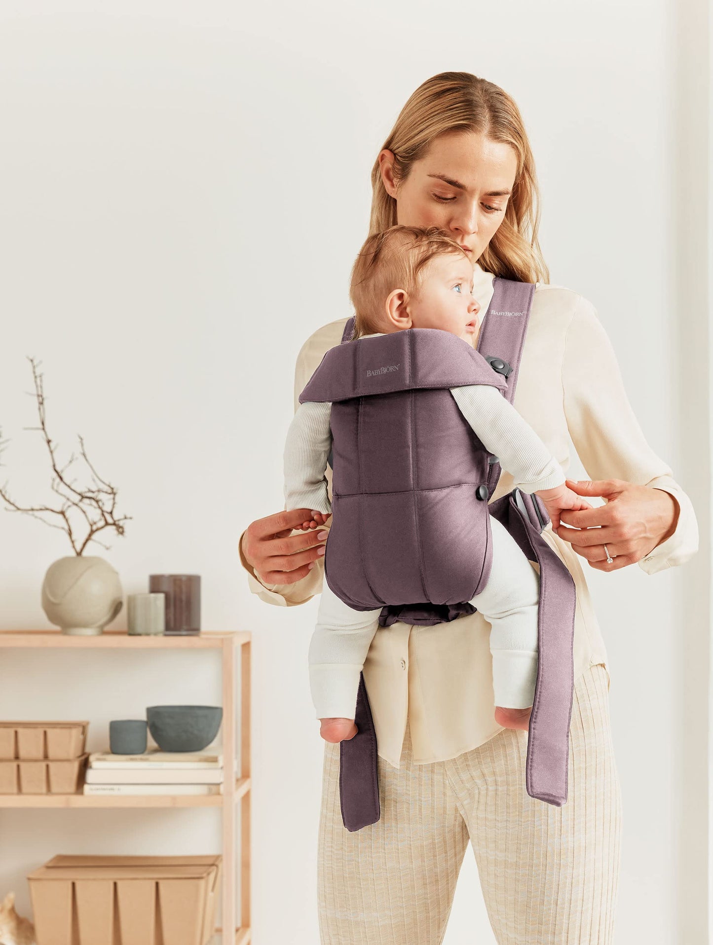 BabyBjörn Baby Carrier Mini, Cotton, Black - The Tribalist