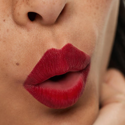 ILIA Lip Sketch Hydrating Crayon: 12-Hour Soft-Matte Color (Piazza)