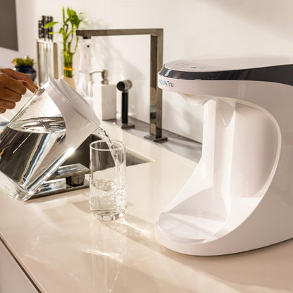 AquaTru Carafe Countertop Reverse Osmosis Purifier: Certified, with Glass Carafe and Mineral Boost