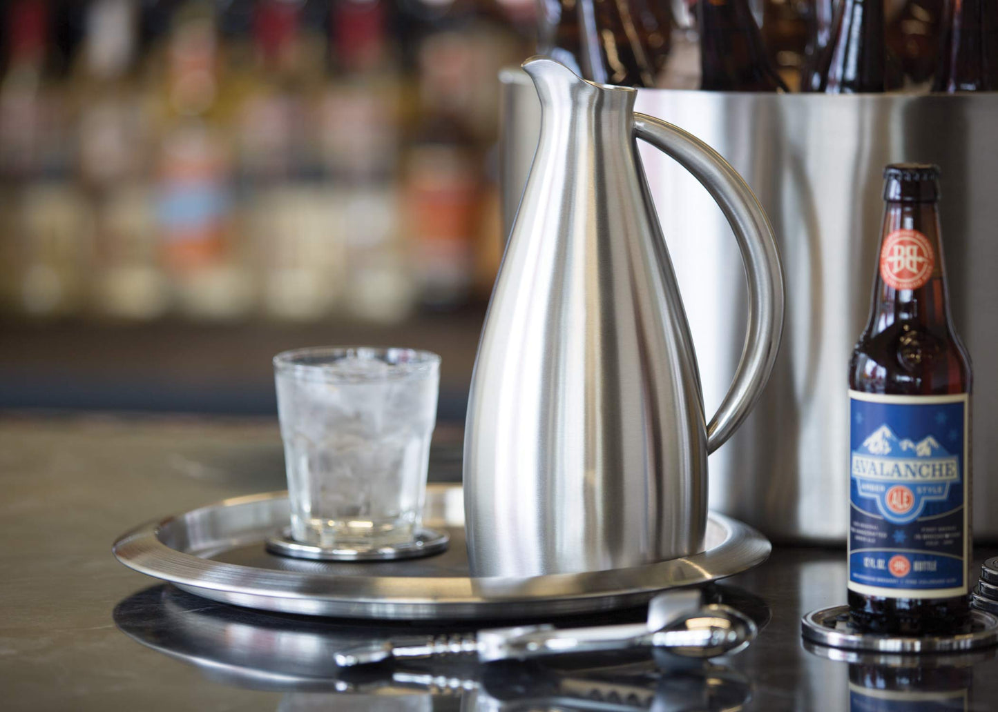 Service Ideas 20" x 14" Non-Slip Stainless Steel Serving Tray