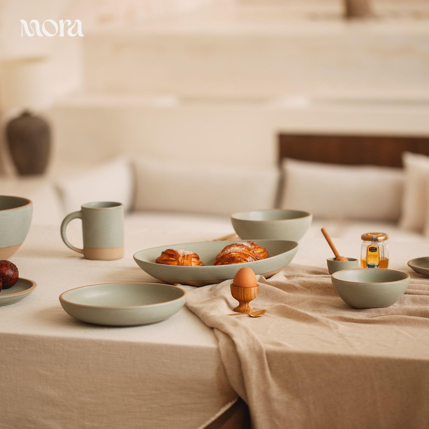 Mora Medium Ceramic Bowls, Set of 4 (28 oz, Oat)