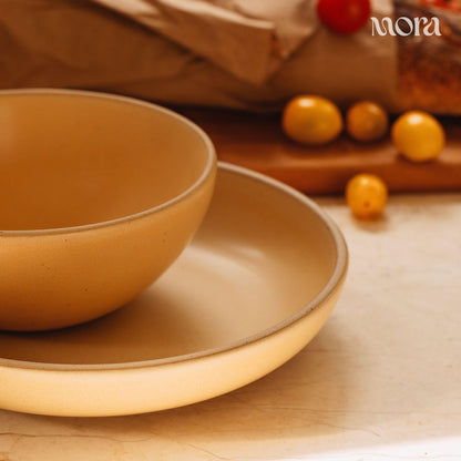 Mora Medium Ceramic Bowls, Set of 4 (28 oz, Oat)