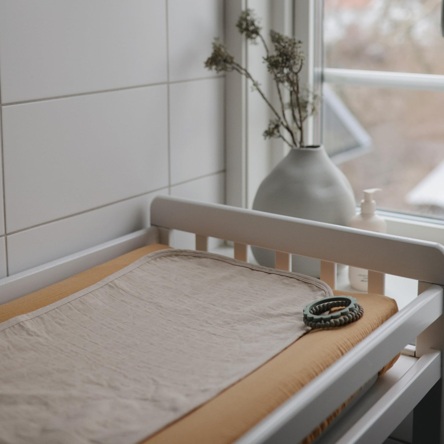 Mushie Organic Cotton Changing Pad Liners: Calming Muslin Comfort