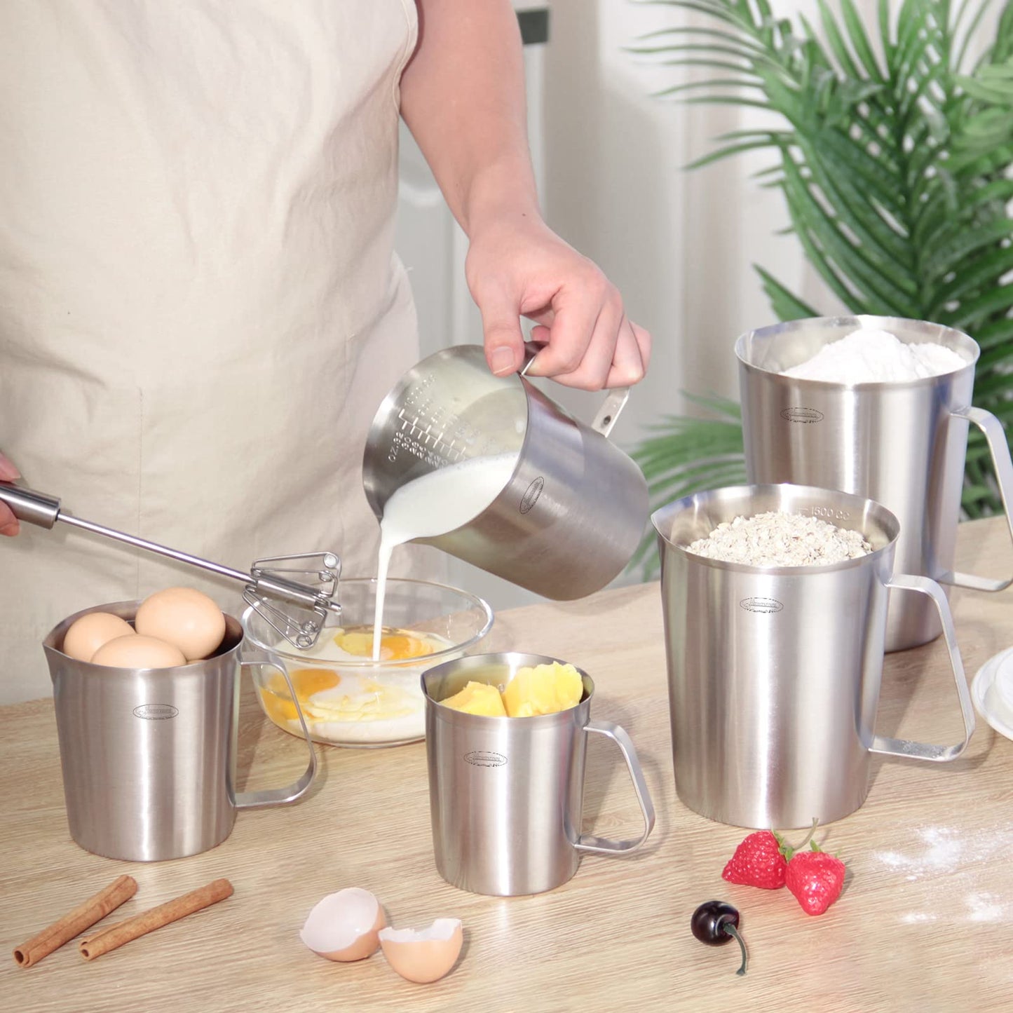 Newness Stainless Steel Measuring Cup with Triple Measurement Scales