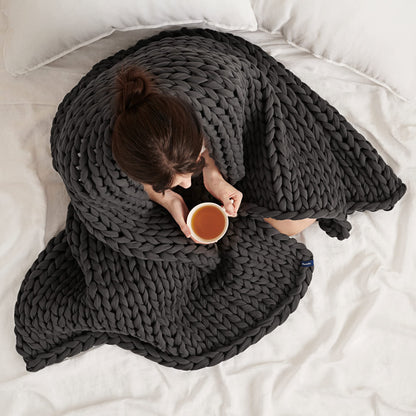 Bearaby Organic Cotton Napper: 100% Hand-Knit Weighted Blanket