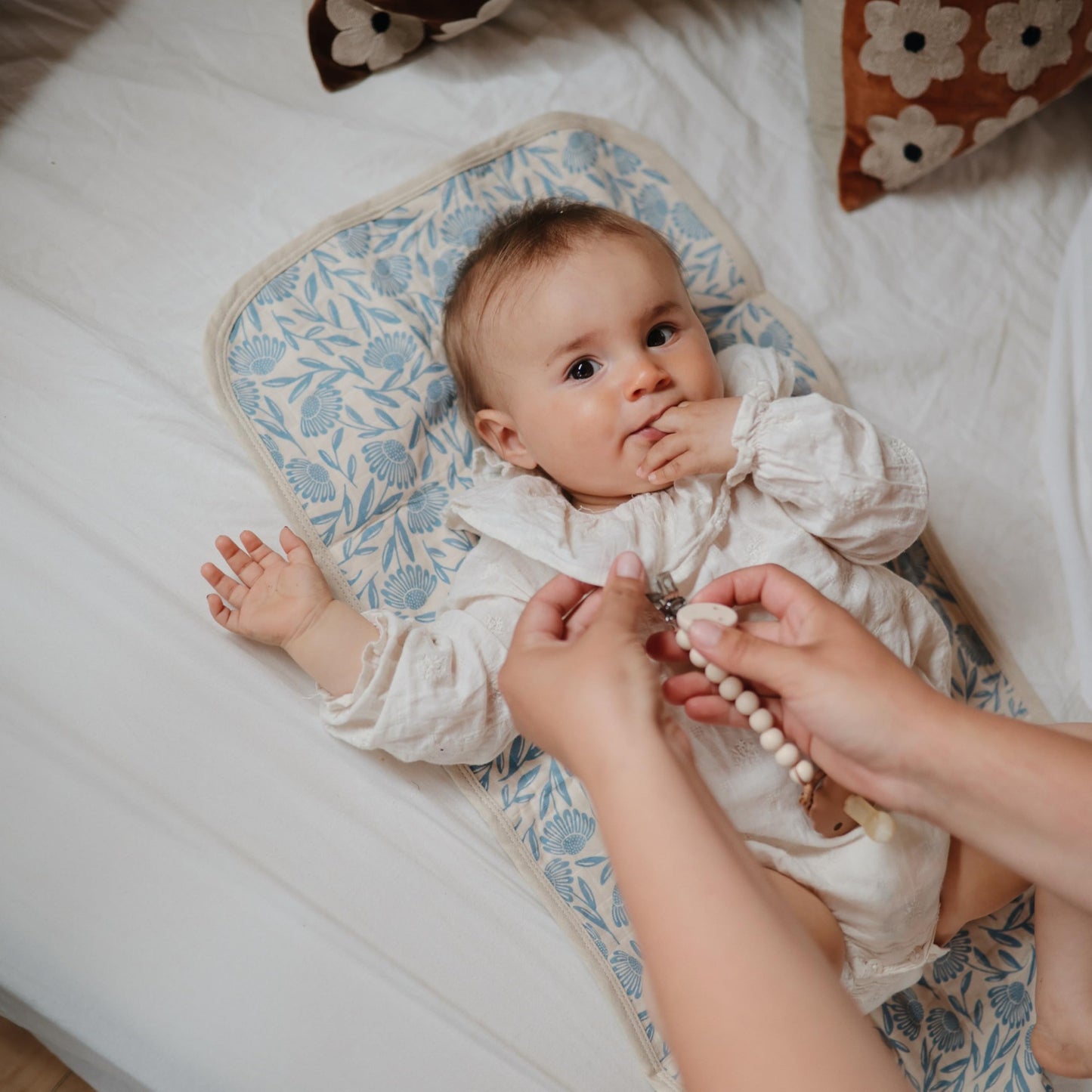 Mushie Organic Cotton Changing Pad Liners: Calming Muslin Comfort