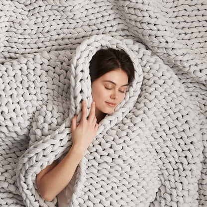 Bearaby Organic Cotton Napper: 100% Hand-Knit Weighted Blanket