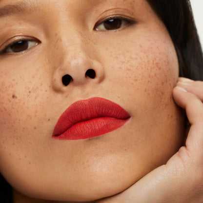 ILIA Lip Sketch Hydrating Crayon: 12-Hour Soft-Matte Color (Piazza)