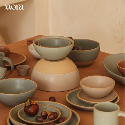 Mora Medium Ceramic Bowls, Set of 4 (28 oz, Oat)