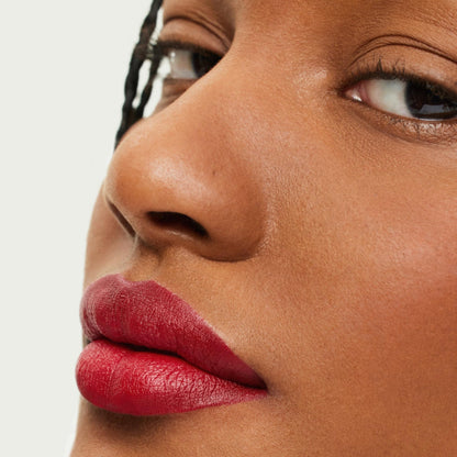 ILIA Lip Sketch Hydrating Crayon: 12-Hour Soft-Matte Color (Piazza)