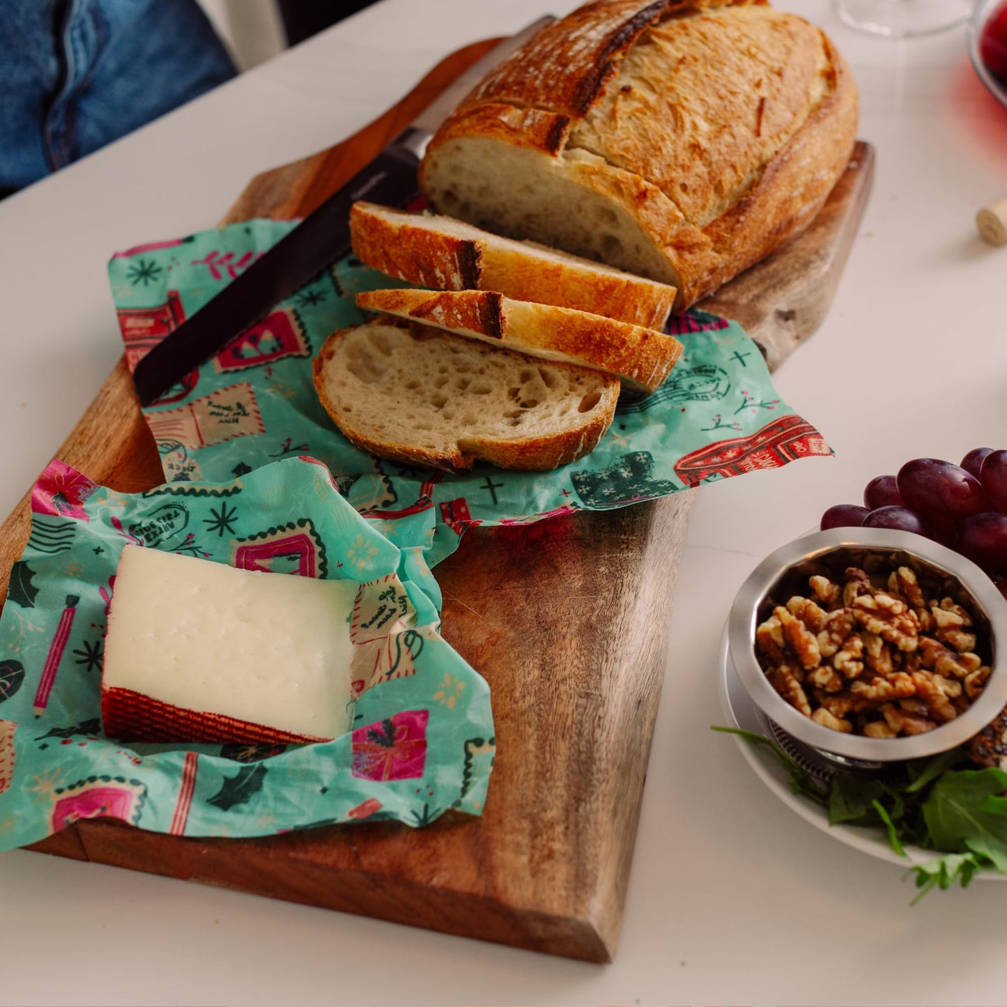 Bee’s Wrap Reusable Beeswax Food Wrap Roll (14" x 52")