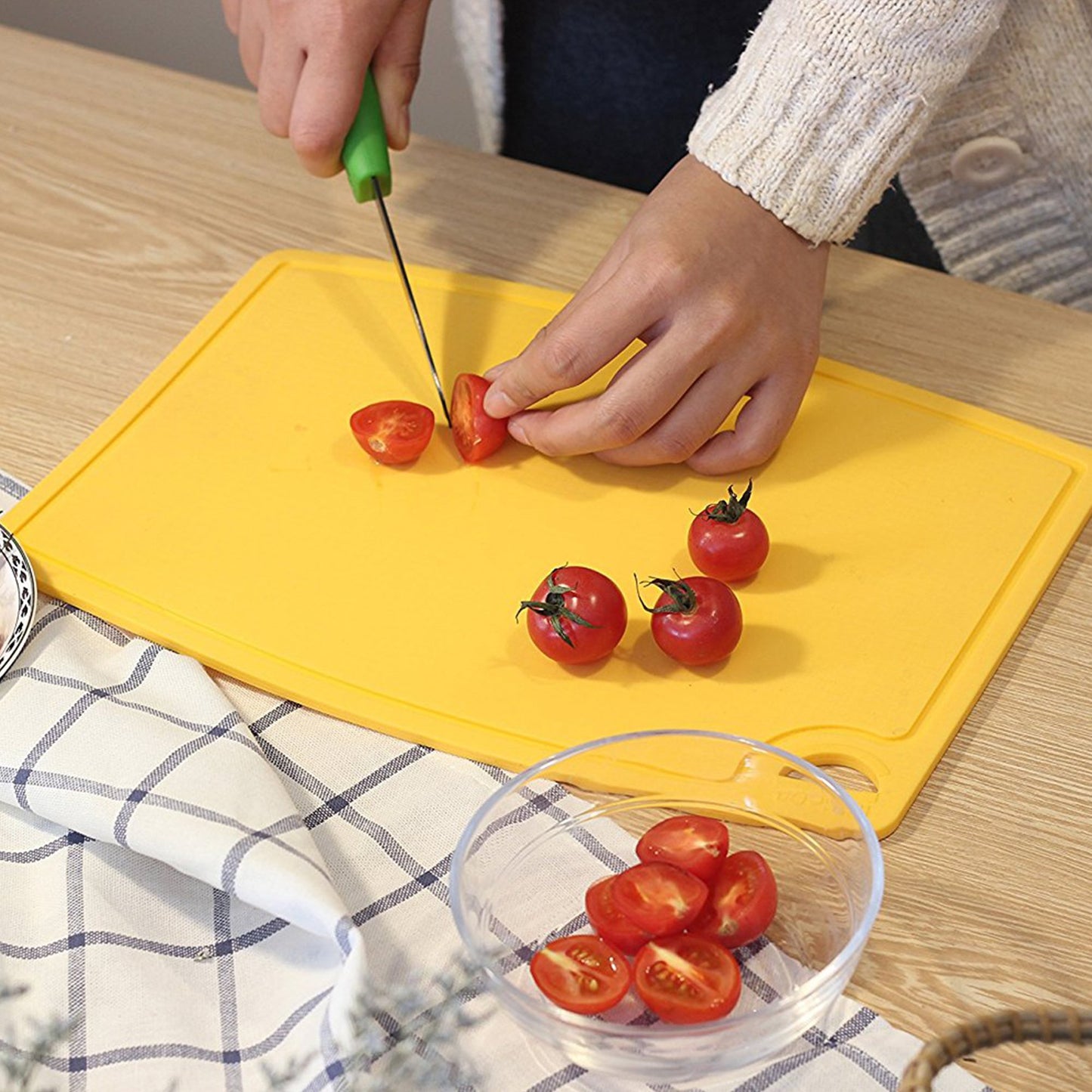 Liflicon 12.6'' x 9.1'' Thick Silicone Cutting Board: Non-Toxic & Flexible.