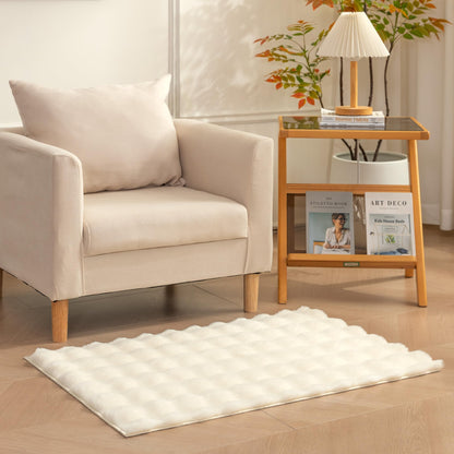 Amazon Basics MADE IN GREEN OEKO-TEX 3D Bubble Washable Rug