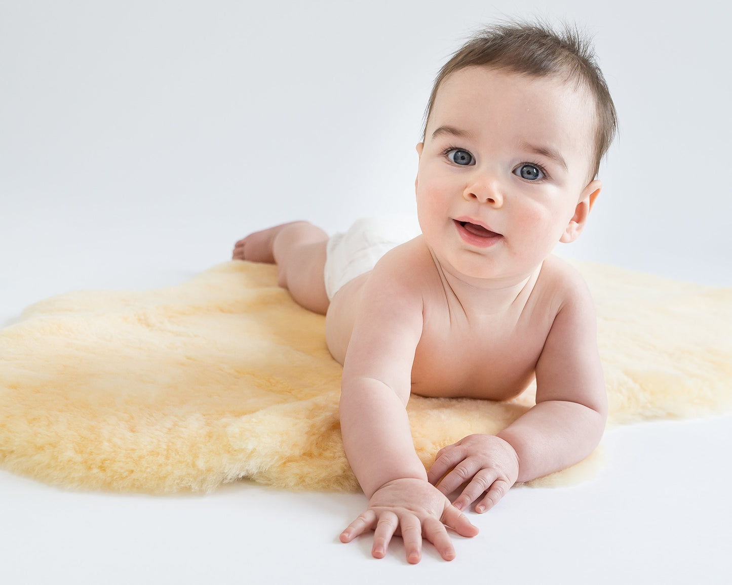 Woolino Sheepskin Luxuriously Soft Rug: 100% Natural Merino Wool