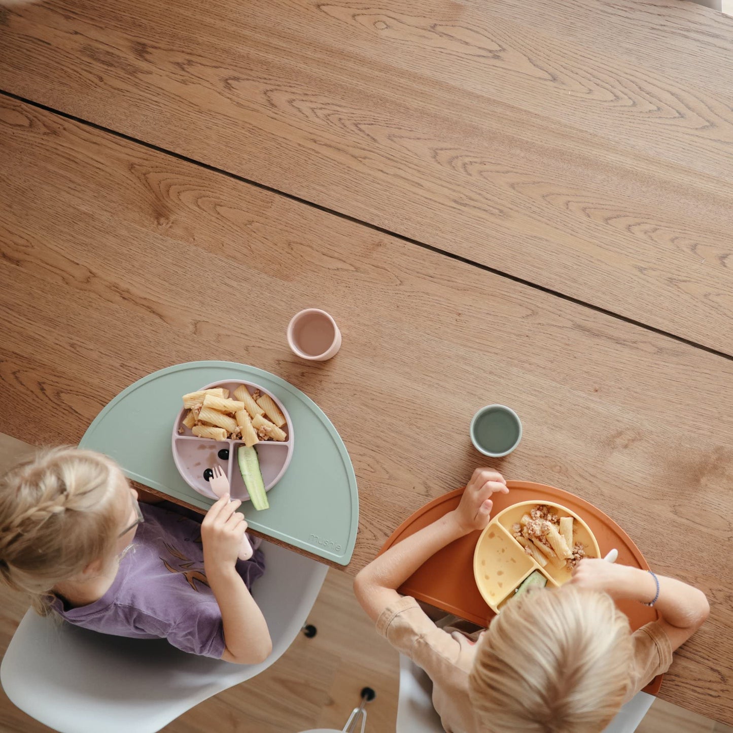 mushie 100% Food-Grade Silicone Divided Suction Plate