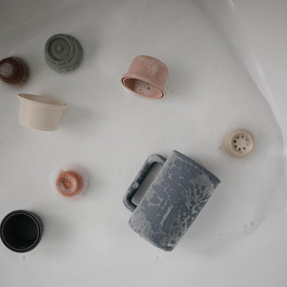 Mushie Silicone Bath Rinser: 100% Food-Grade Safety