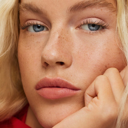 ILIA Lip Sketch Hydrating Crayon: 12-Hour Soft-Matte Color (Piazza)