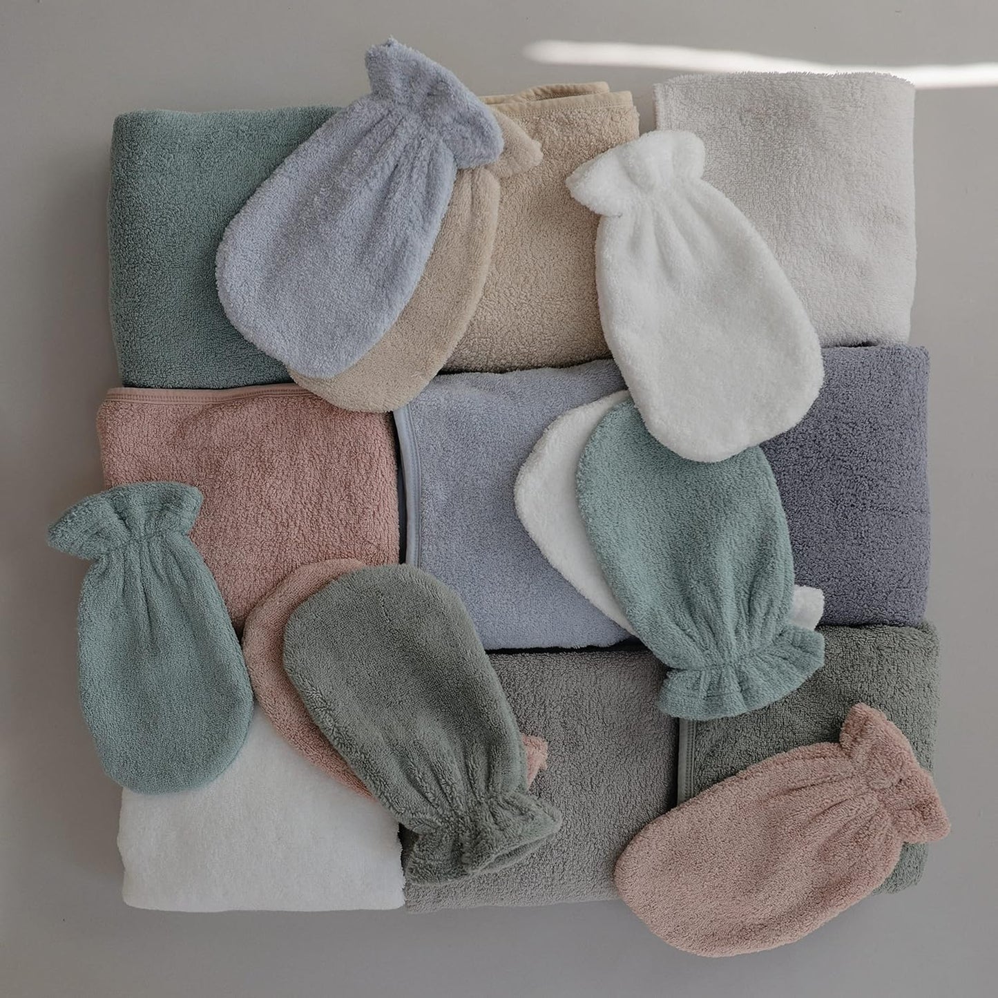 Mushie Hooded Towel: 100% Organic Cotton Cozy Moss