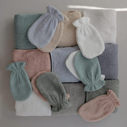 Mushie Hooded Towel: 100% Organic Cotton Cozy Moss