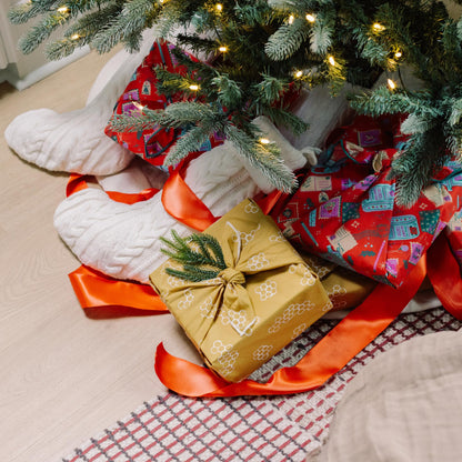 The Zero-Waste Gift Solution: Bee's Wrap Organic Cotton Fabric Wrap Set for Elegant, Reusable Holidays