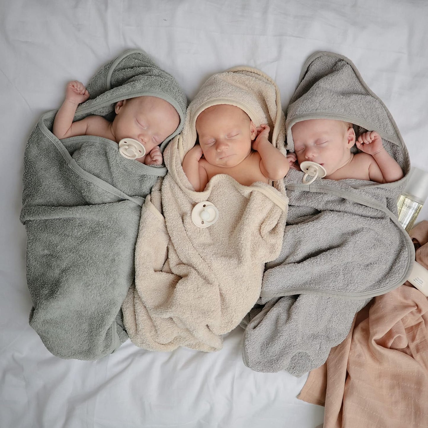 Mushie Hooded Towel: 100% Organic Cotton Cozy Moss