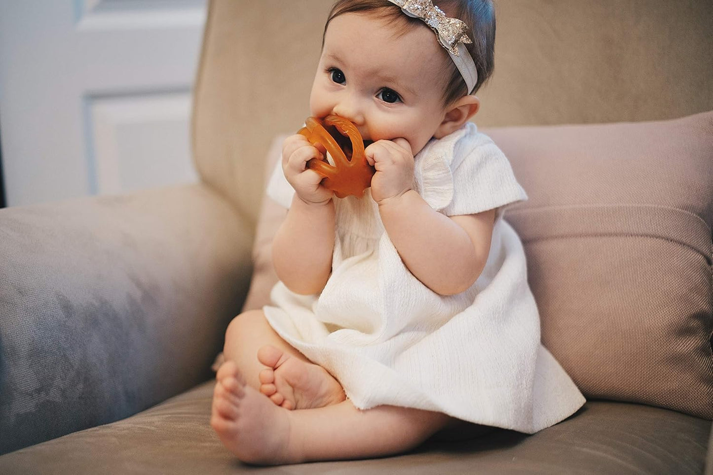CALMIES Natural Rubber Teether: 100% Plant-Based Infant Toy